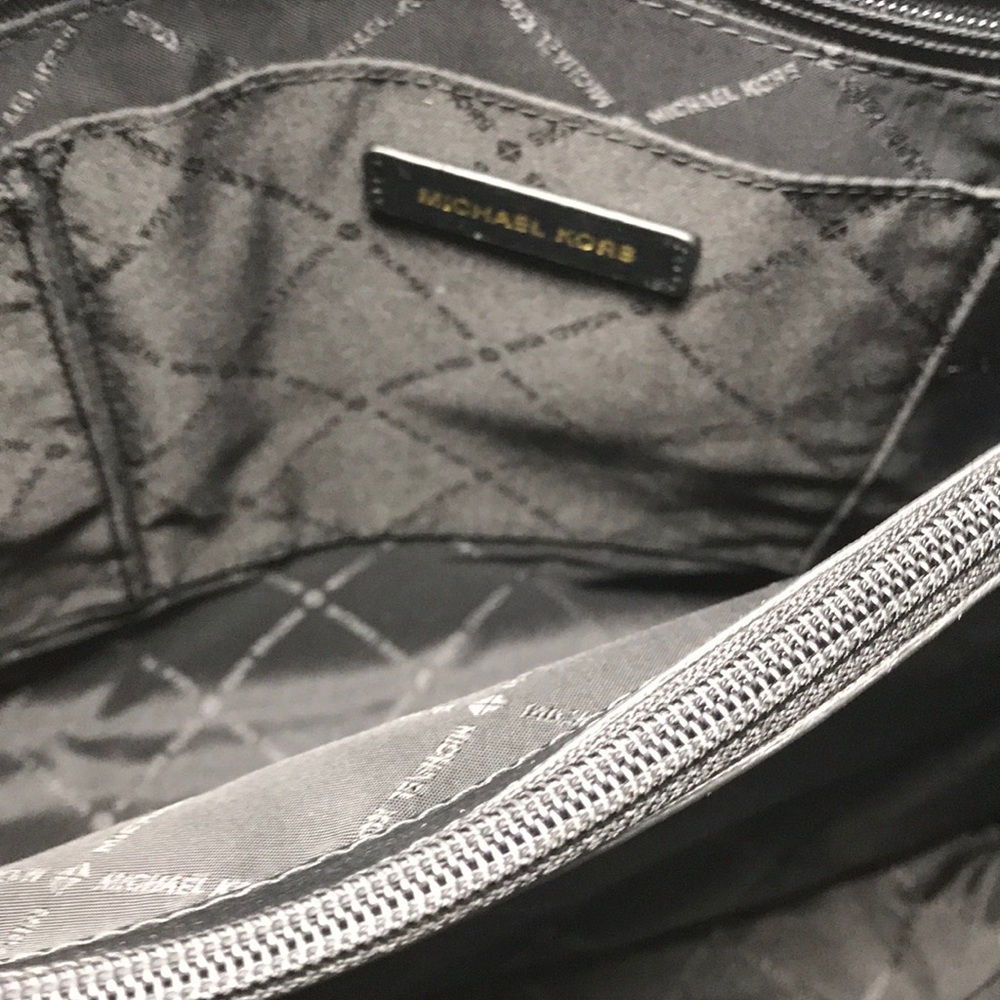 Black Michael Kors Ellis Large Tote [Leather] - Picture 8 of 8